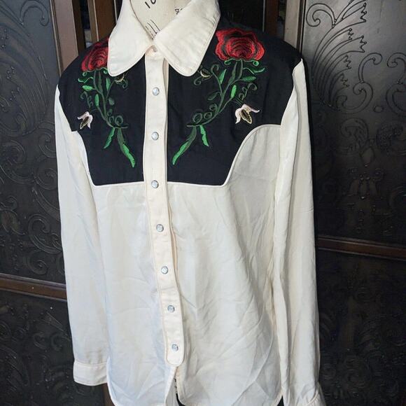 Giani Bernini Snap Button Women's Shirt / Blouse Embroidered With Rose's Size M - Picture 2 of 8